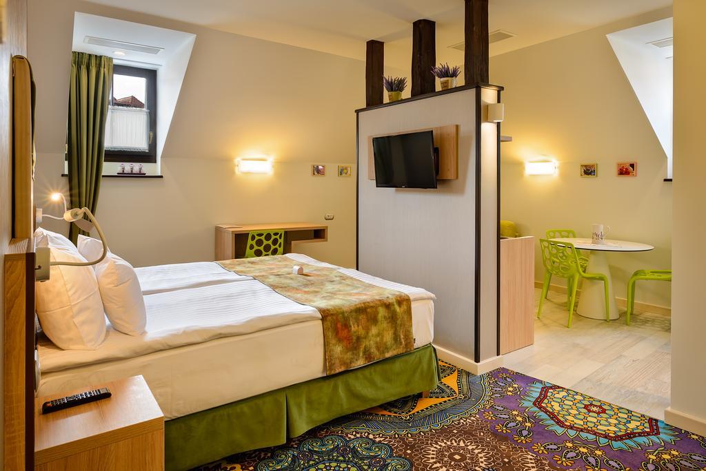 Blumenhaus Sibiu Aparthotel Exterior foto