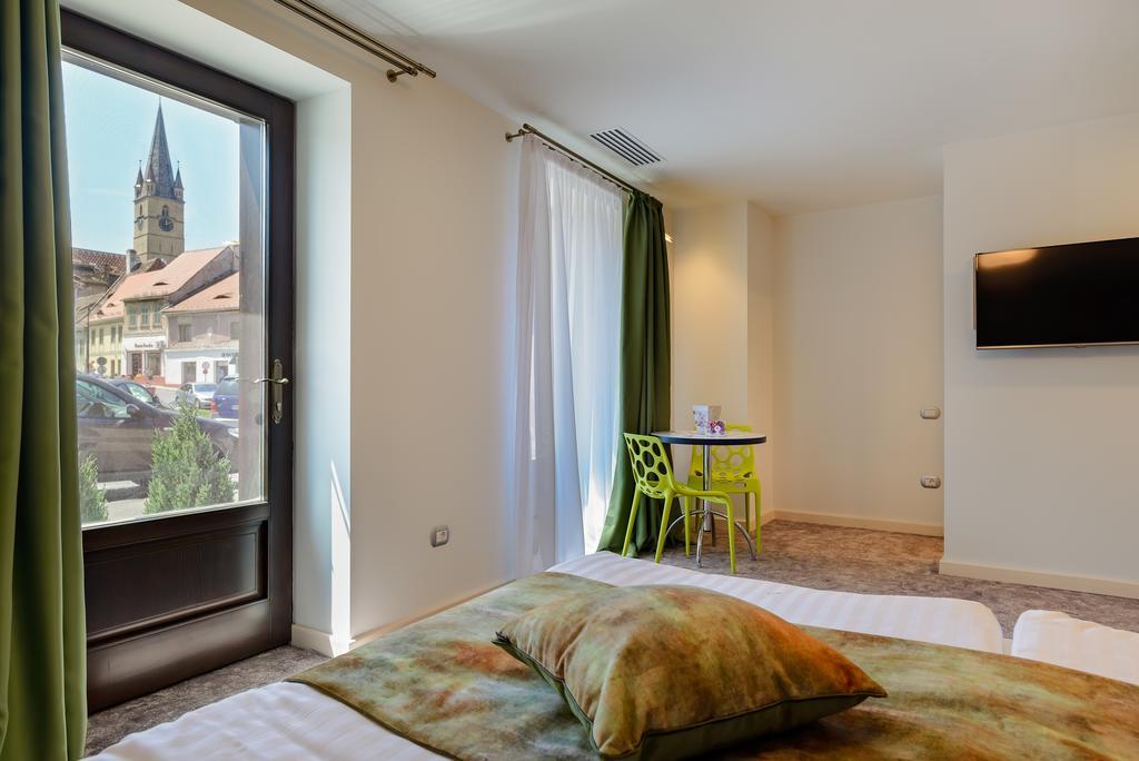 Blumenhaus Sibiu Aparthotel Exterior foto