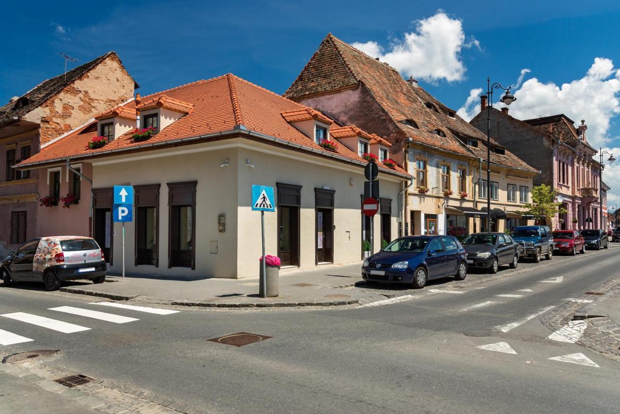 Blumenhaus Sibiu Aparthotel Exterior foto